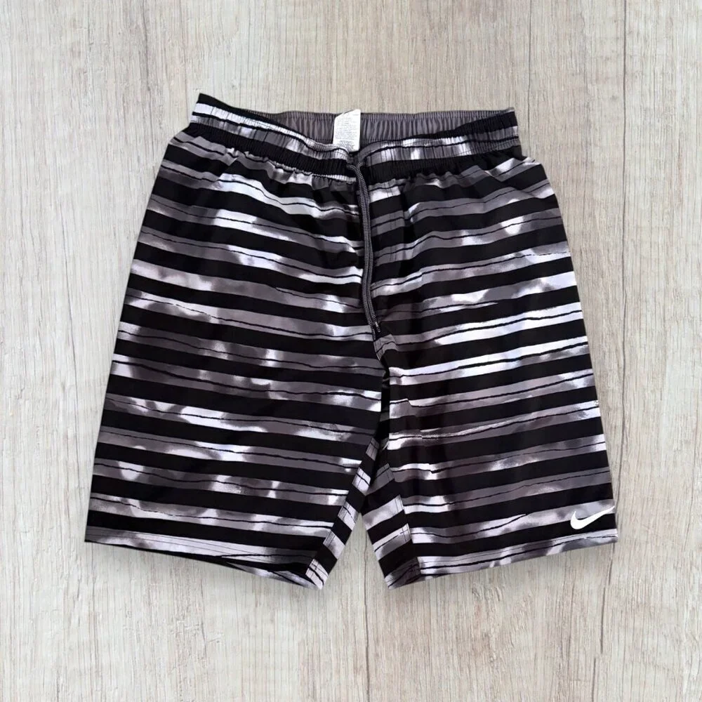 Nike Men’s Swim Trunks Black White Gray Stripe Drawstring XL Summer Beach Shorts
